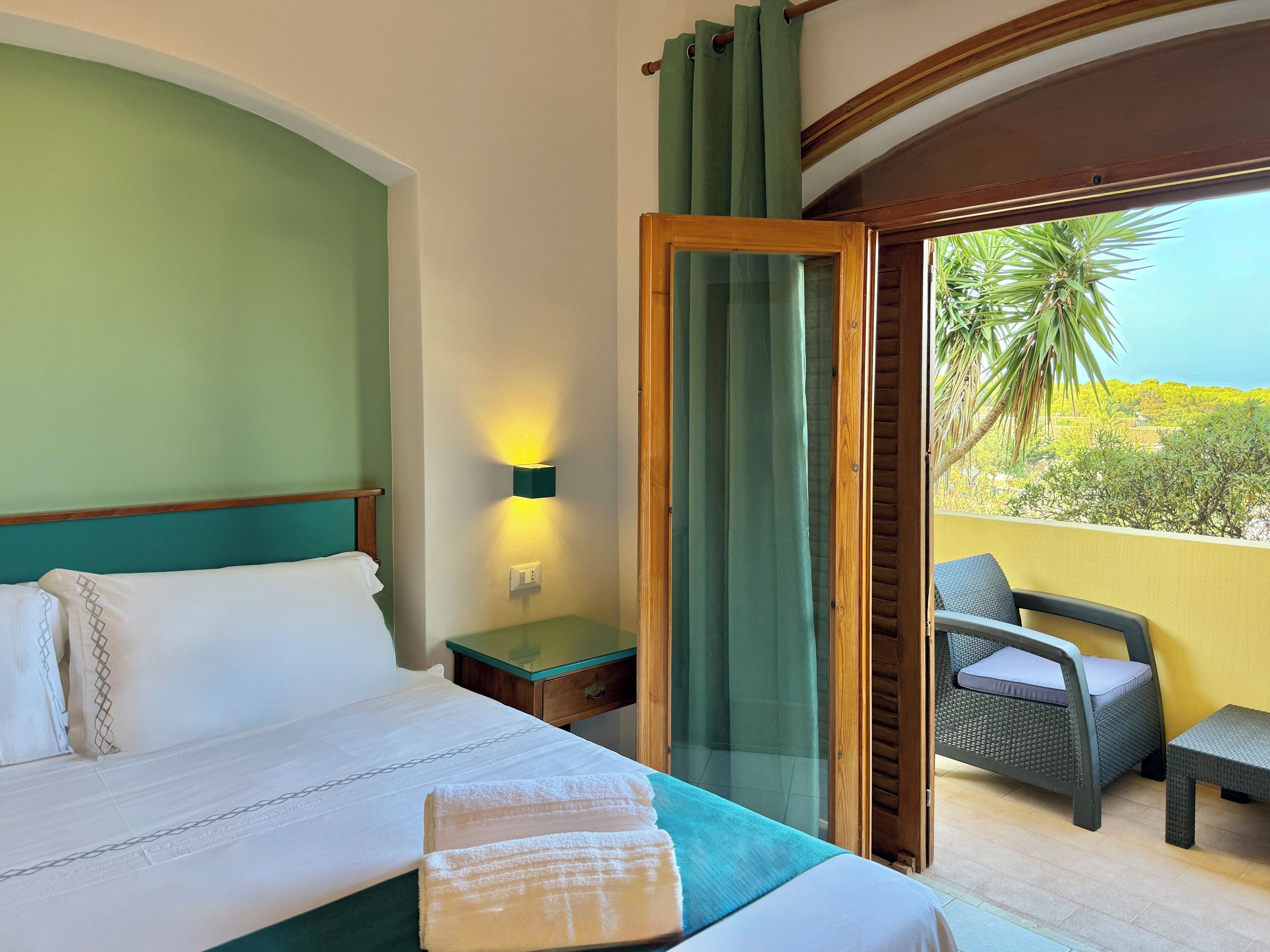 Standard Double or Twin Room, Sea View | Frette Italian sheets, minibar, in-room safe, desk