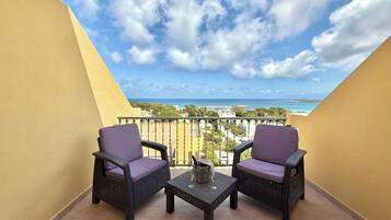 Chambre Confort Double ou avec lits jumeaux, vue mer