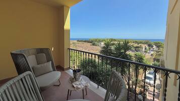 Panoramic Suite, Sea View | Terrace/patio