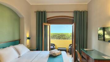 Standard Double or Twin Room, Sea View | Frette Italian sheets, minibar, in-room safe, desk