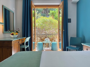 Quarto casal ou duplo conforto, vista para a montanha | Lençóis italianos Frette, frigobar, cofres nos quartos, escrivaninha