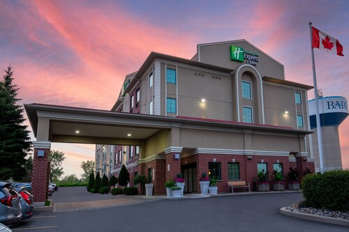 Holiday Inn Express Hotel & Suites Barrie by IHG