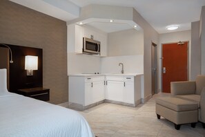 Suite, 1 King Bed with Sofa bed