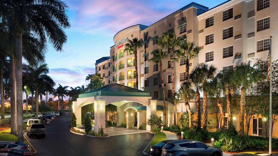 Courtyard by Marriott Fort Lauderdale Airport & Cruise Port