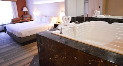 Holiday Inn Express Toledo-Oregon by IHG