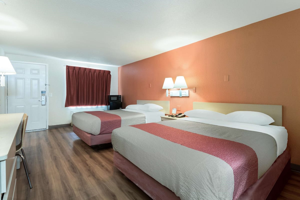 Desk, laptop workspace, free WiFi, bed sheets