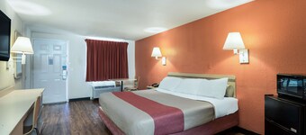 Motel 6 Newport News, VA