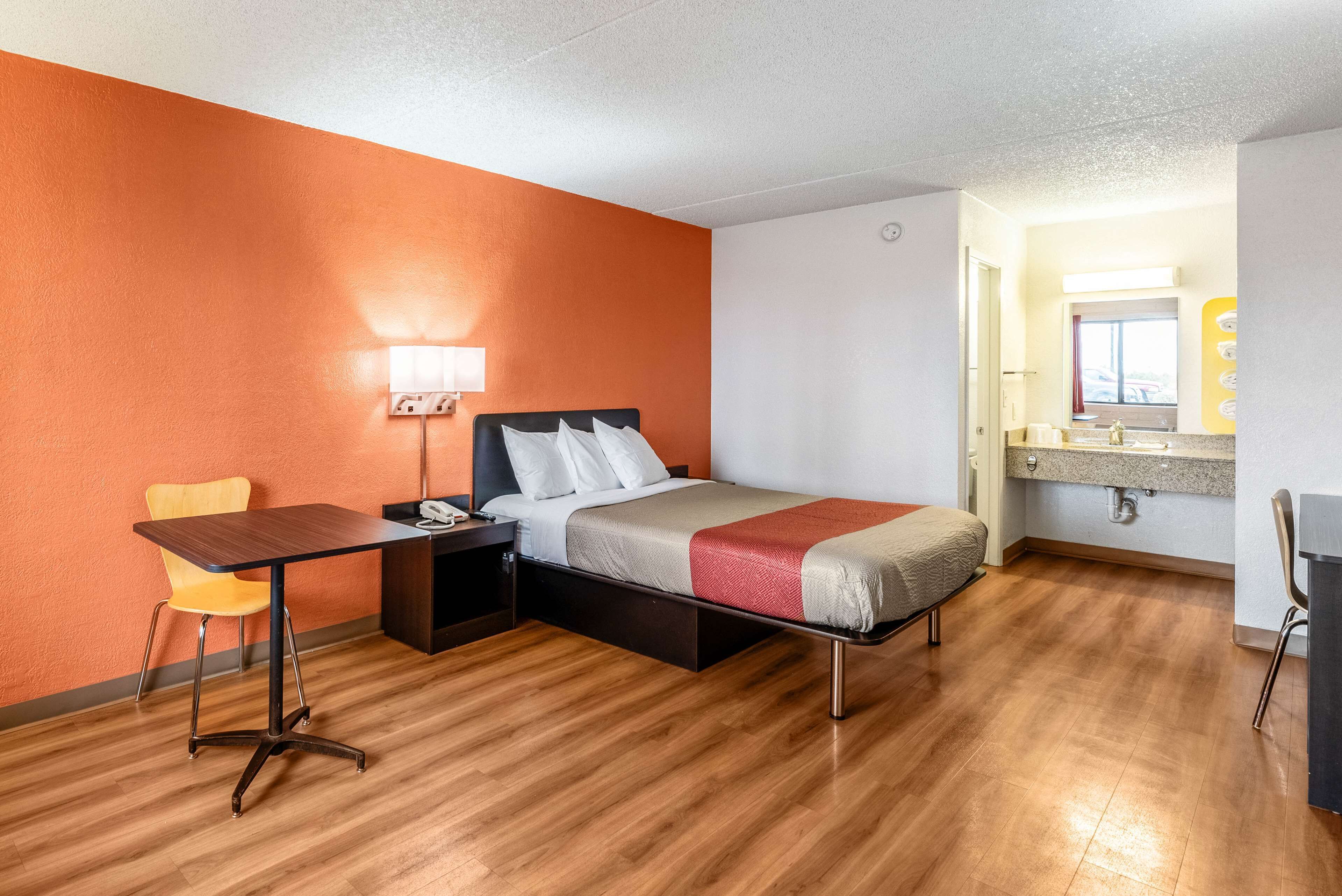 암막 커튼, 다리미/다리미판, 무료 WiFi, 침대 시트