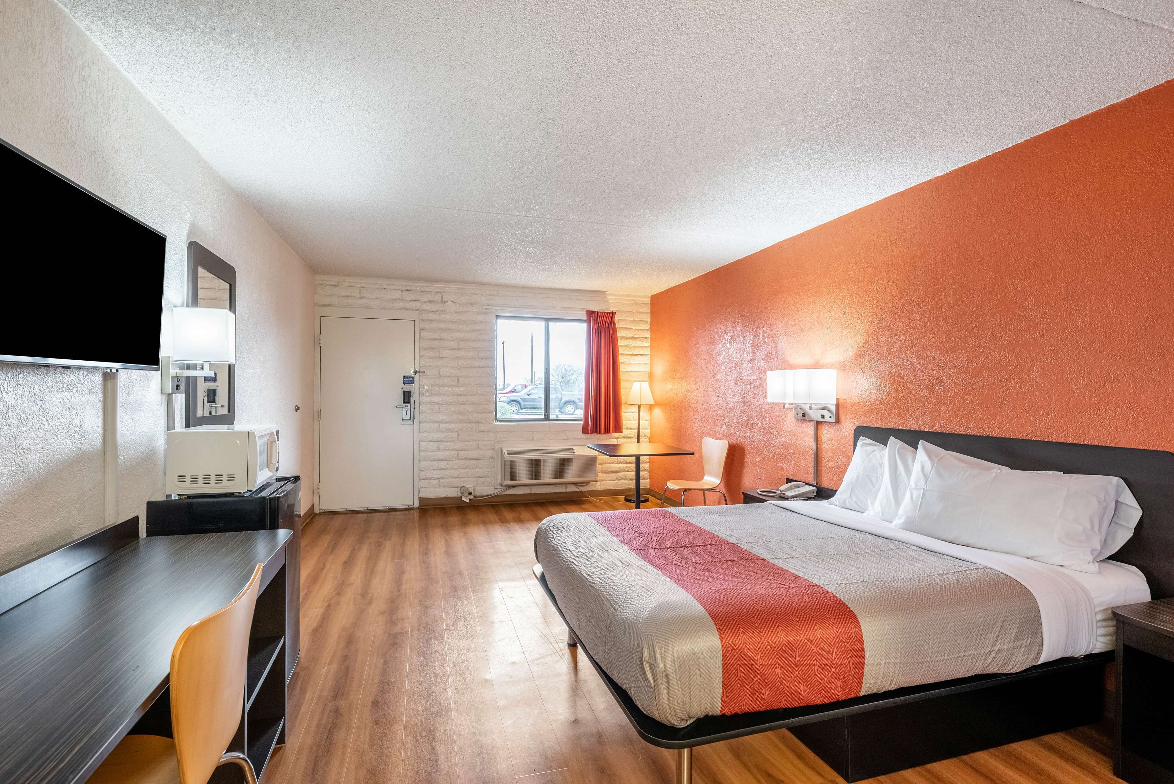 遮光窗帘、熨斗/熨板、免费 WiFi、床单