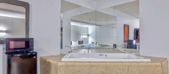 Motel 6 Little Rock, AR - South