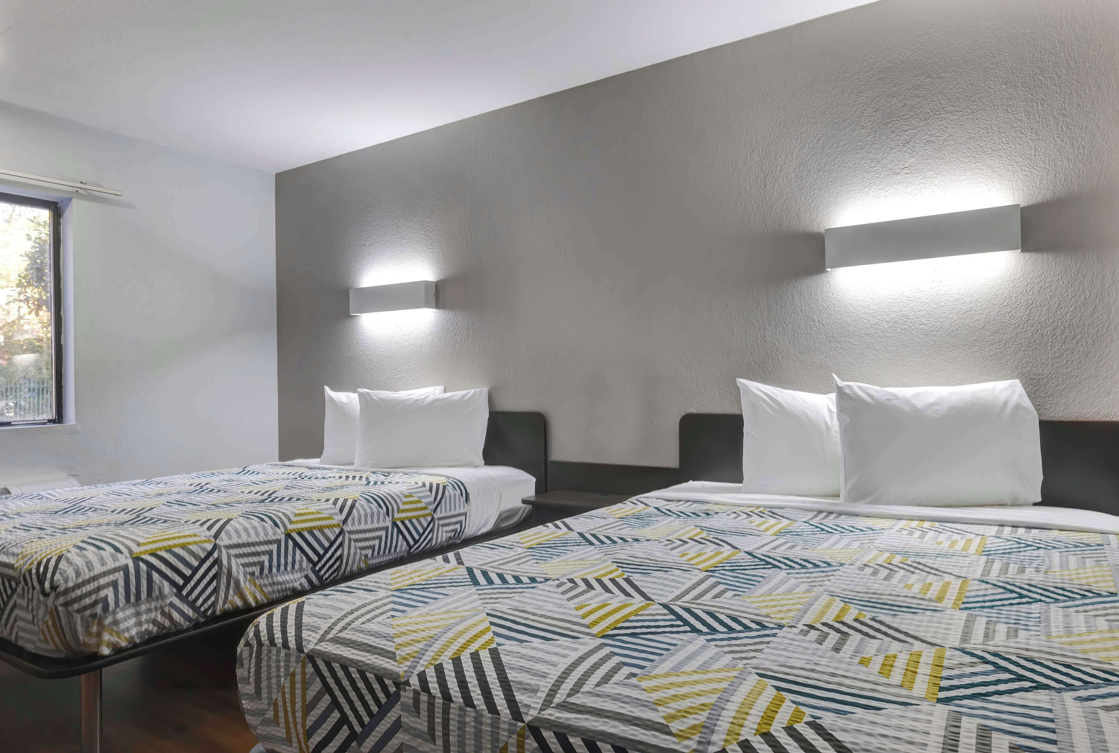 Desk, blackout drapes, free WiFi, bed sheets