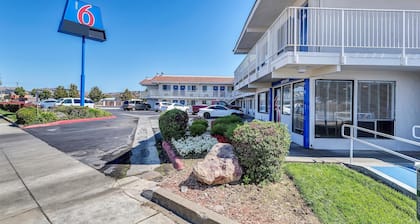 Motel 6 Vallejo, CA - Six Flags West