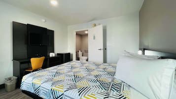 Cortinas blackout, wifi gratis y ropa de cama