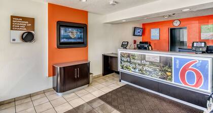 Motel 6 Stockton, CA - North