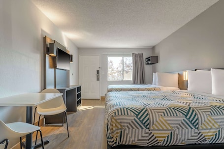 Wifi gratis y ropa de cama . Motel 6 Hayward, CA – Silicon Valley Gateway