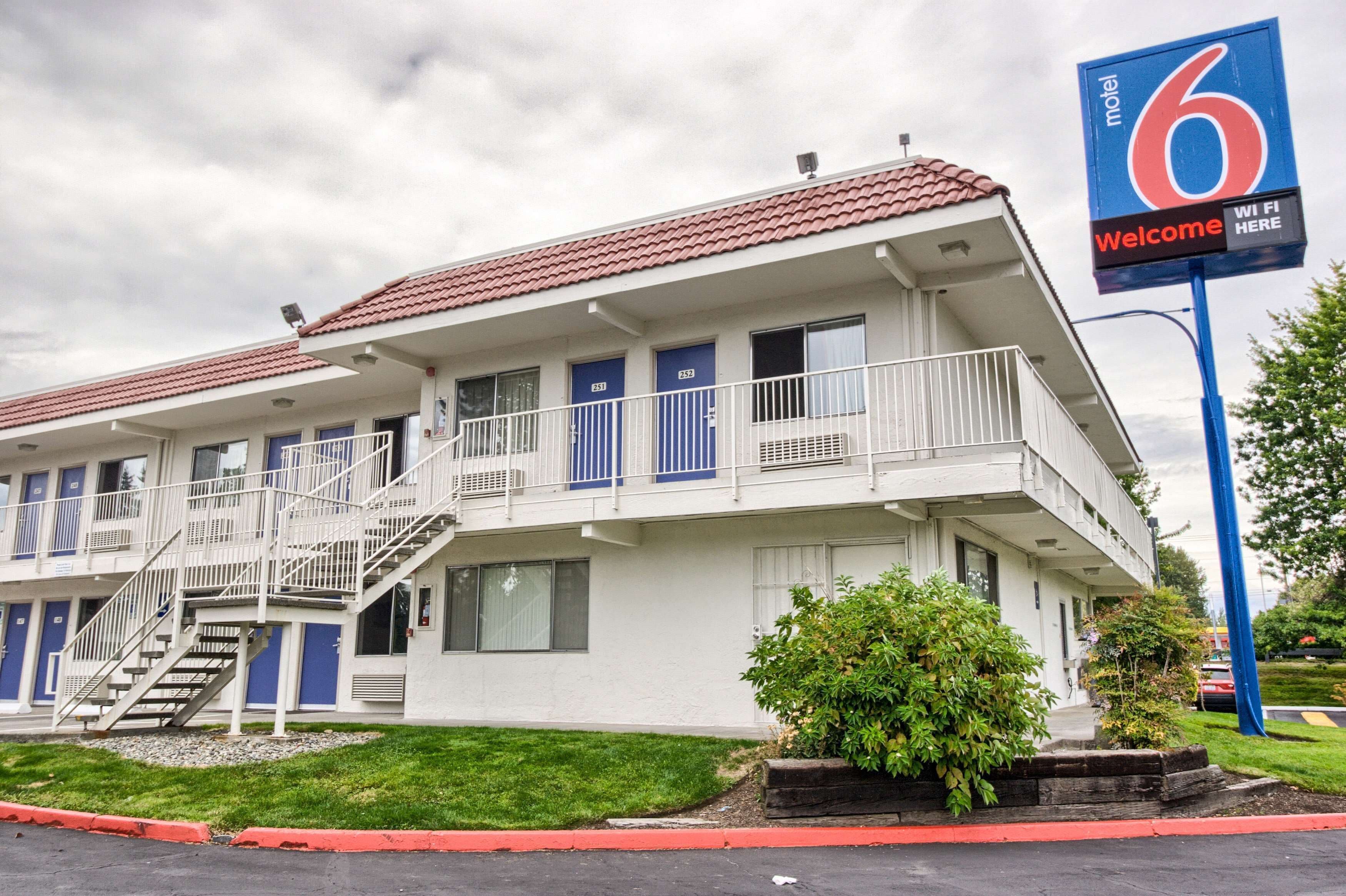Photo - Motel 6-Everett, WA - South