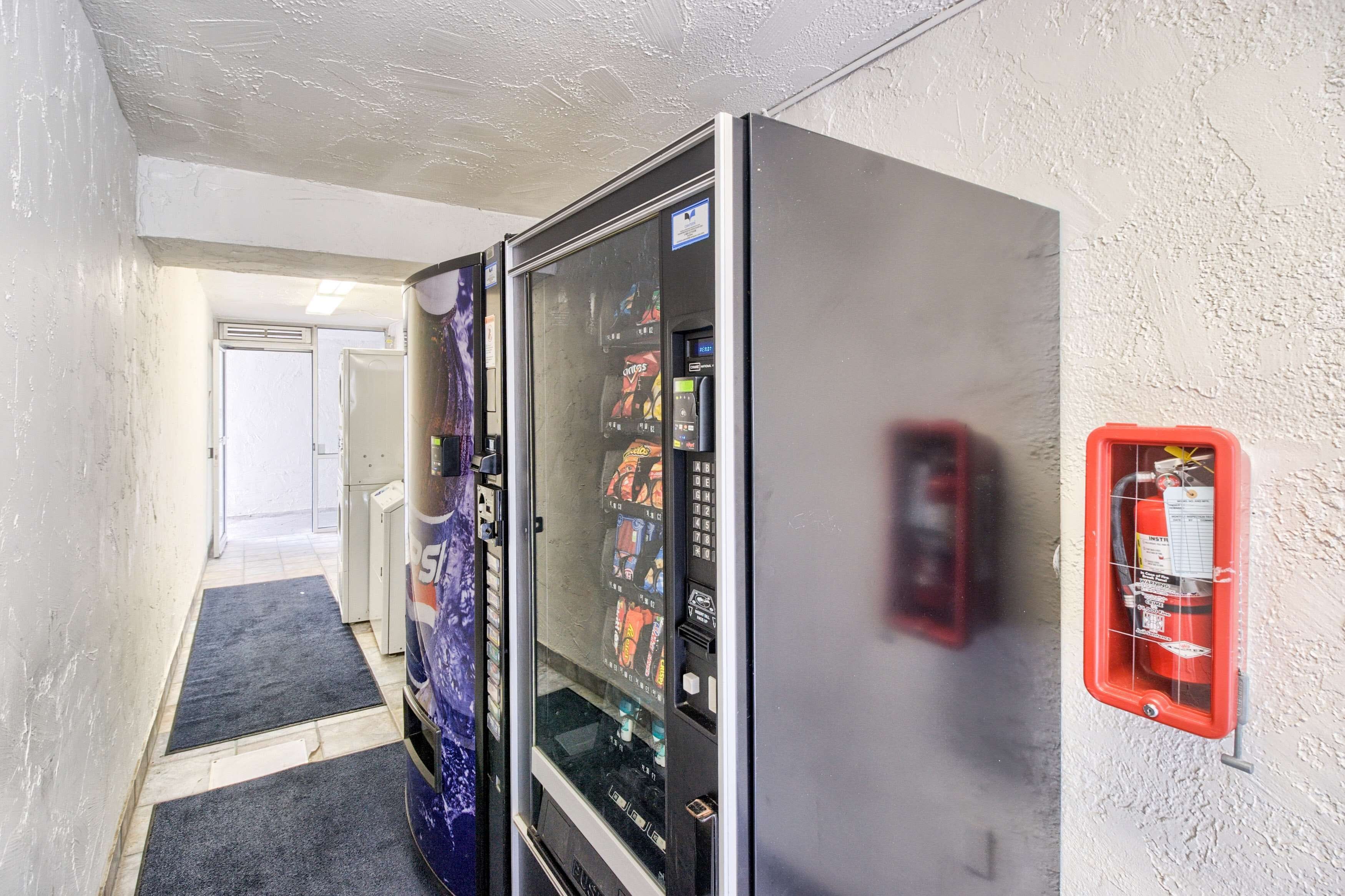 Photo - Motel 6-Everett, WA - South