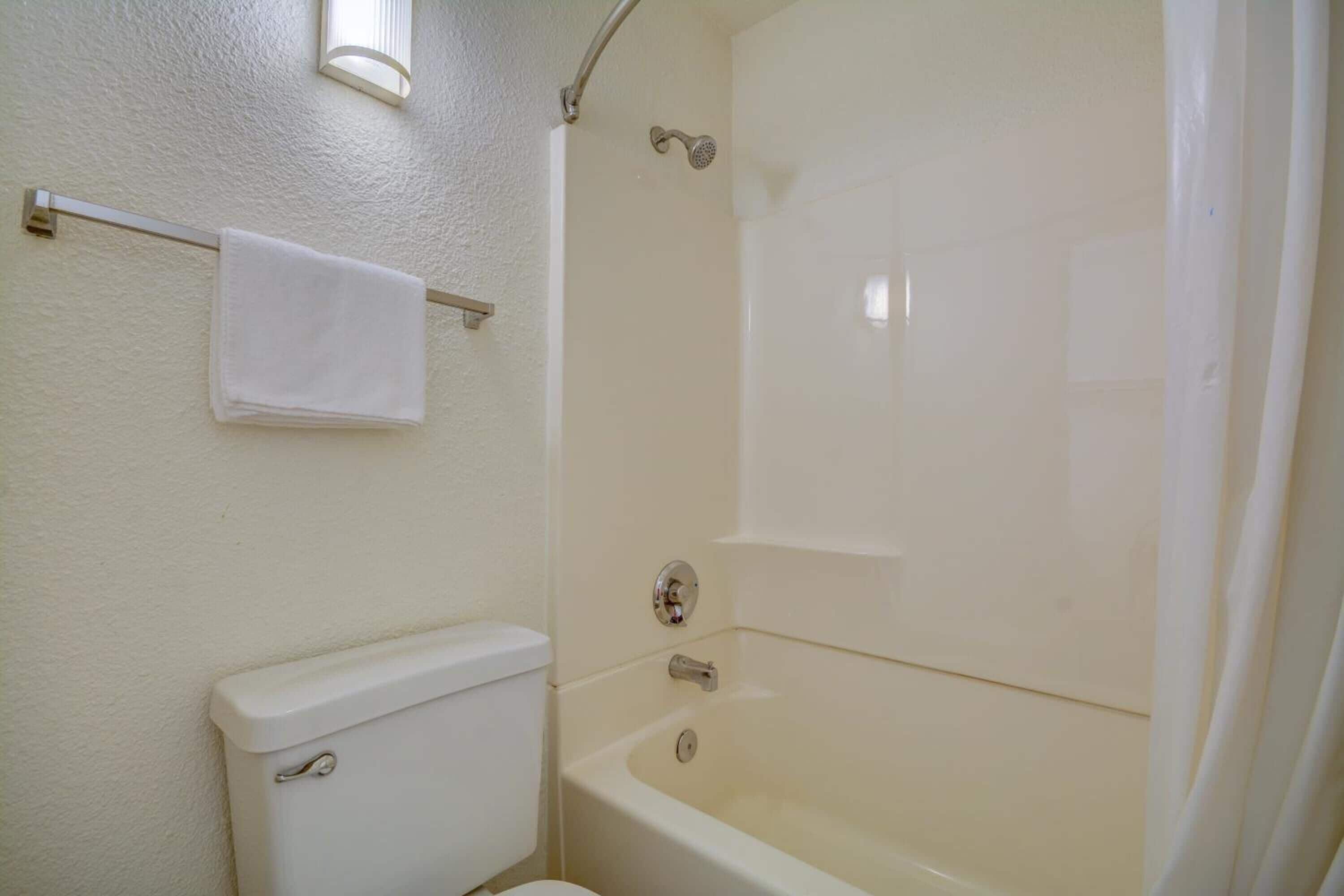 Photo - Motel 6-Everett, WA - South