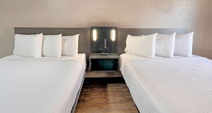 Motel 6 Lancaster, CA