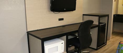 Room, Non Smoking (2 Full Beds) | Desk, iron/ironing board, free WiFi, bed sheets