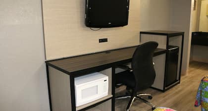 Super 7 Inn by Hotel O Dallas I 20