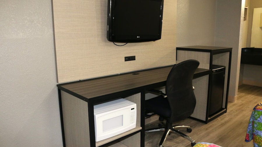 Super 7 Inn by Hotel O Dallas I 20