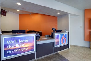 Lobby - Motel 6 Destin, FL (Destin)