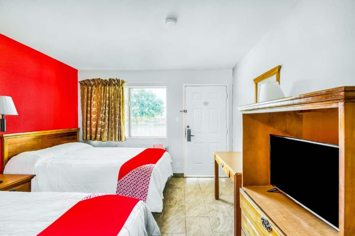 Free WiFi, bed sheets, wheelchair access