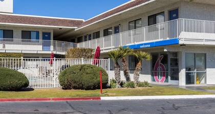 Motel 6 Mojave, CA