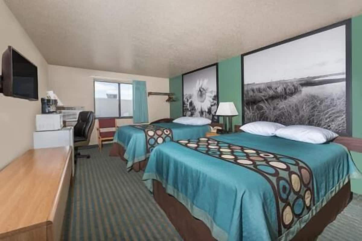 Schreibtisch, laptopgeeigneter Arbeitsplatz, Verdunkelungsvorhänge