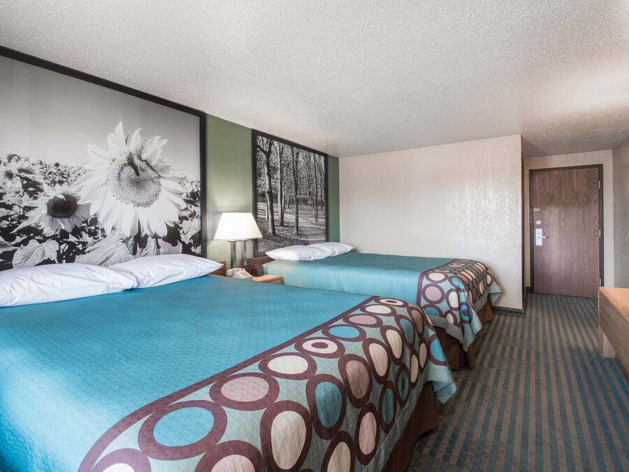 Schreibtisch, laptopgeeigneter Arbeitsplatz, VerdunkelungsvorhÀnge