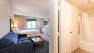 Premium bedding, in-room safe, individually furnished, desk