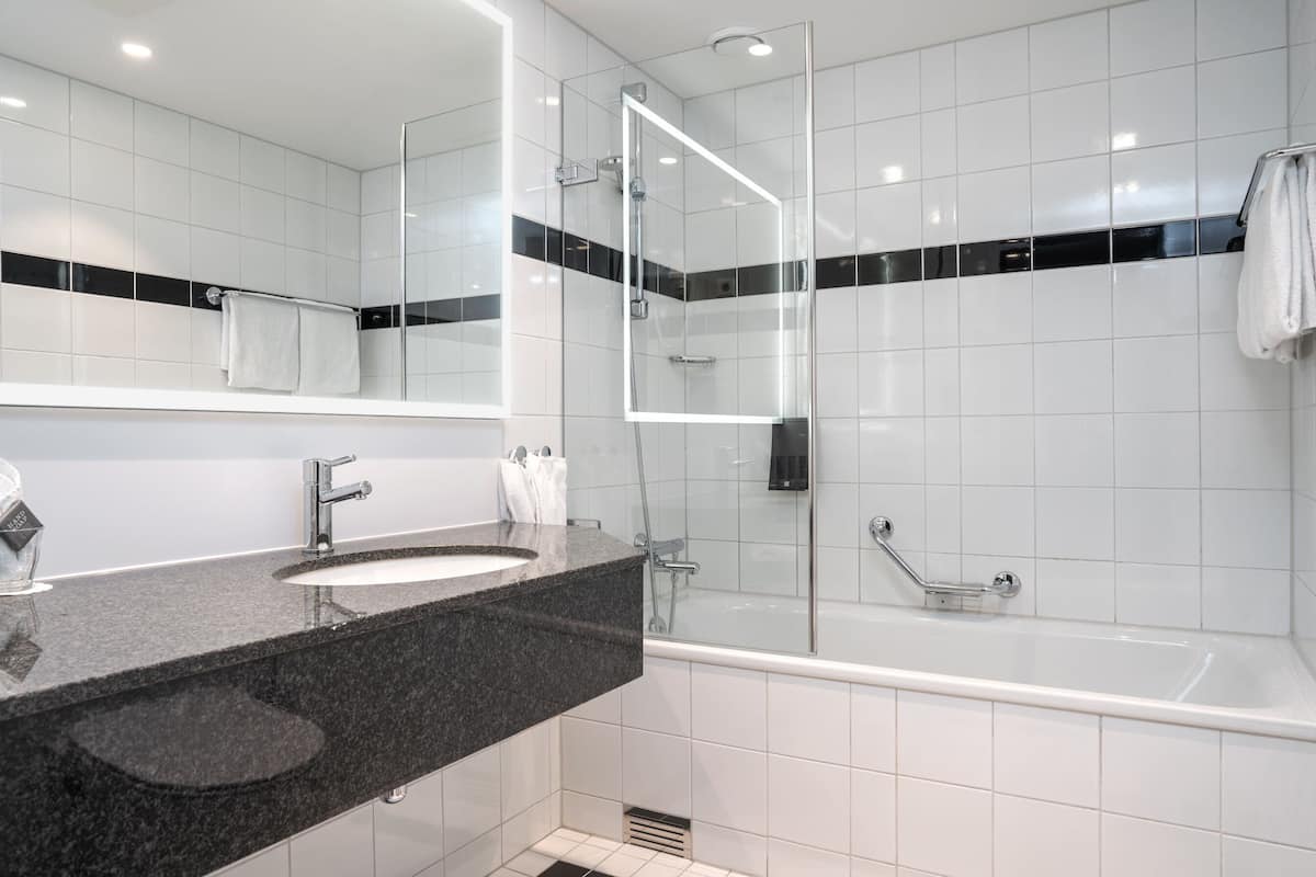 standard double room, non smoking | in-room safe, desk, blackout curtains, iron/ironing board