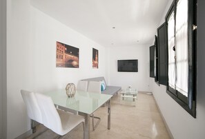 1 bedroom, laptop workspace, iron/ironing board, free cribs/infant beds