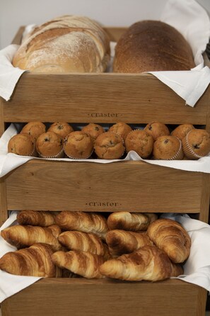 Free daily full breakfast