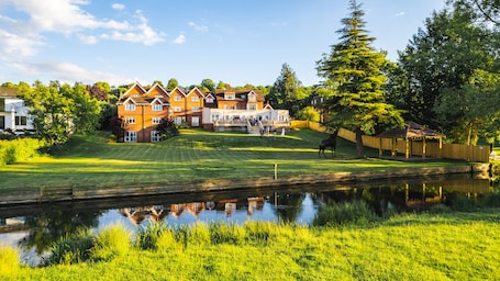 Área de parrillas y picnic