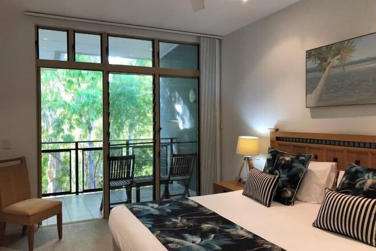 1 bilik tidur, peralatan tempat tidur premium, peti besi dalam bilik