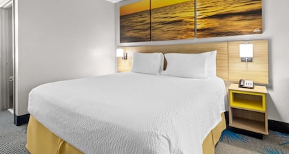 Days Inn by Wyndham Ocean Springs