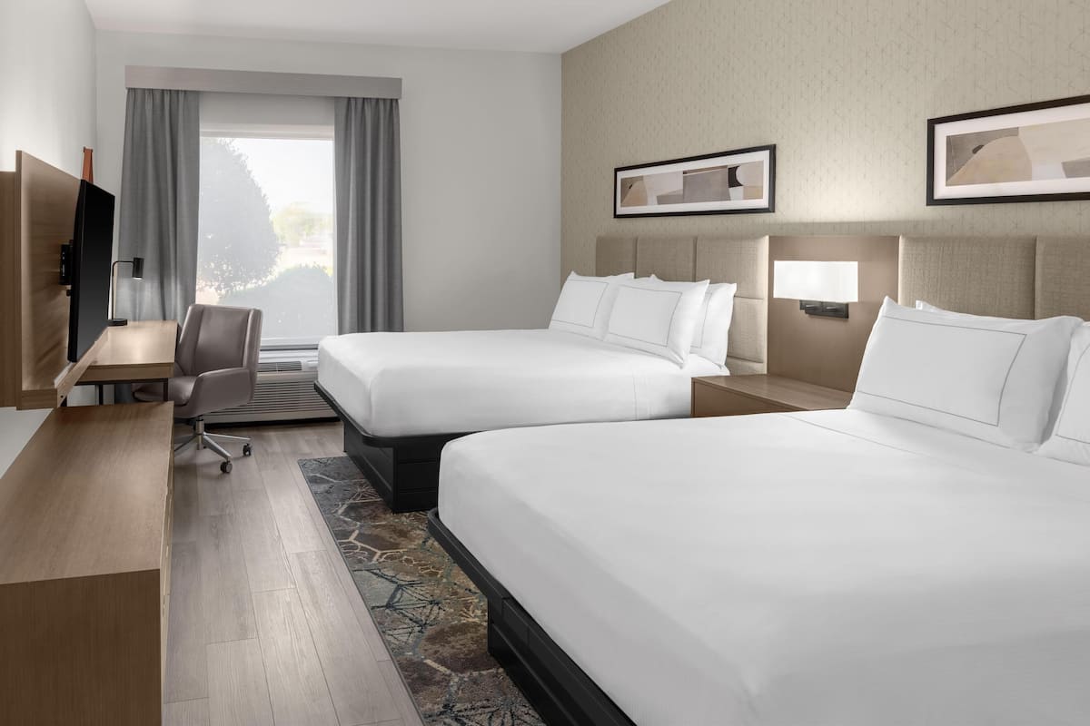 1 bedroom, in-room safe, desk, free cots/infant beds