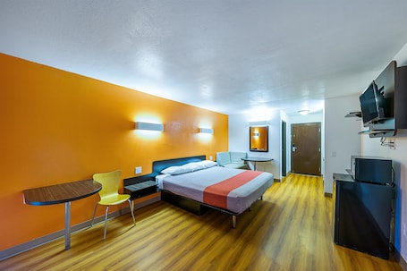 Cofres nos quartos, Wi-Fi de cortesia, roupa de cama