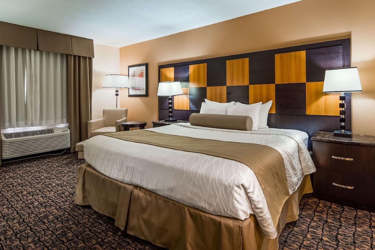 Desk, iron/ironing board, free cribs/infant beds, rollaway beds