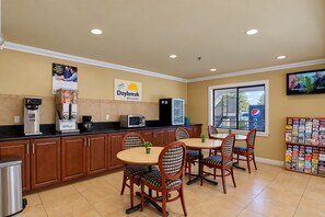 Breakfast area - Kingman Inn Route 66 I-40 (Kingman)