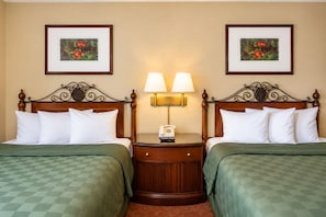 Desk, WiFi (free), bed sheets - Kingman Inn Route 66 I-40 (Kingman)