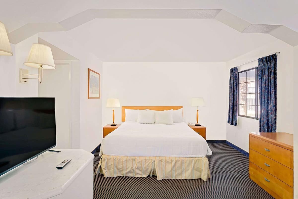Desk, free WiFi, bed sheets, alarm clocks