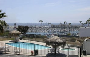 Outdoor pool - Days Inn by Wyndham Oceanside (Oceanside)