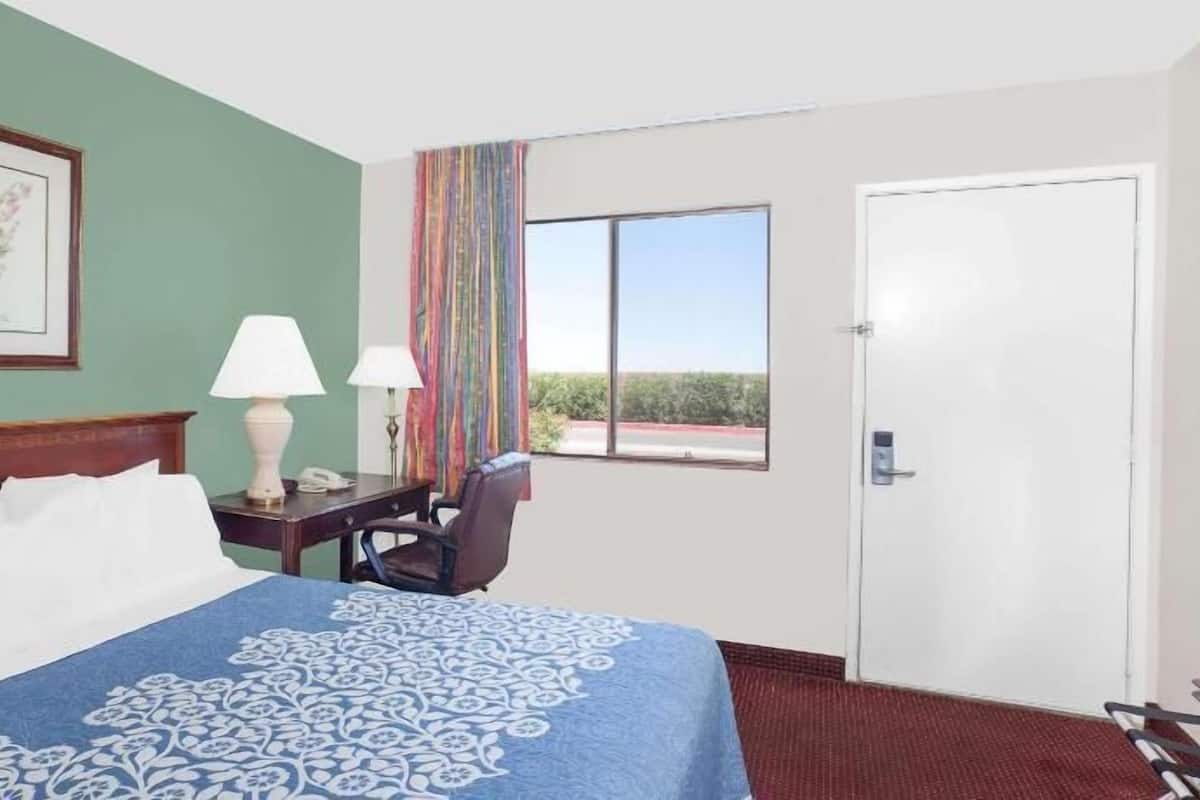Desk, laptop workspace, iron/ironing board, rollaway beds