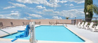 Days Inn by Wyndham Lost Hills