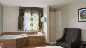 Suite, 1 King Bed, Non Smoking, Jetted Tub | Jetted bathtub