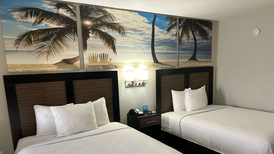 Days Inn by Wyndham Panama City/Callaway