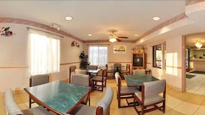 Breakfast area